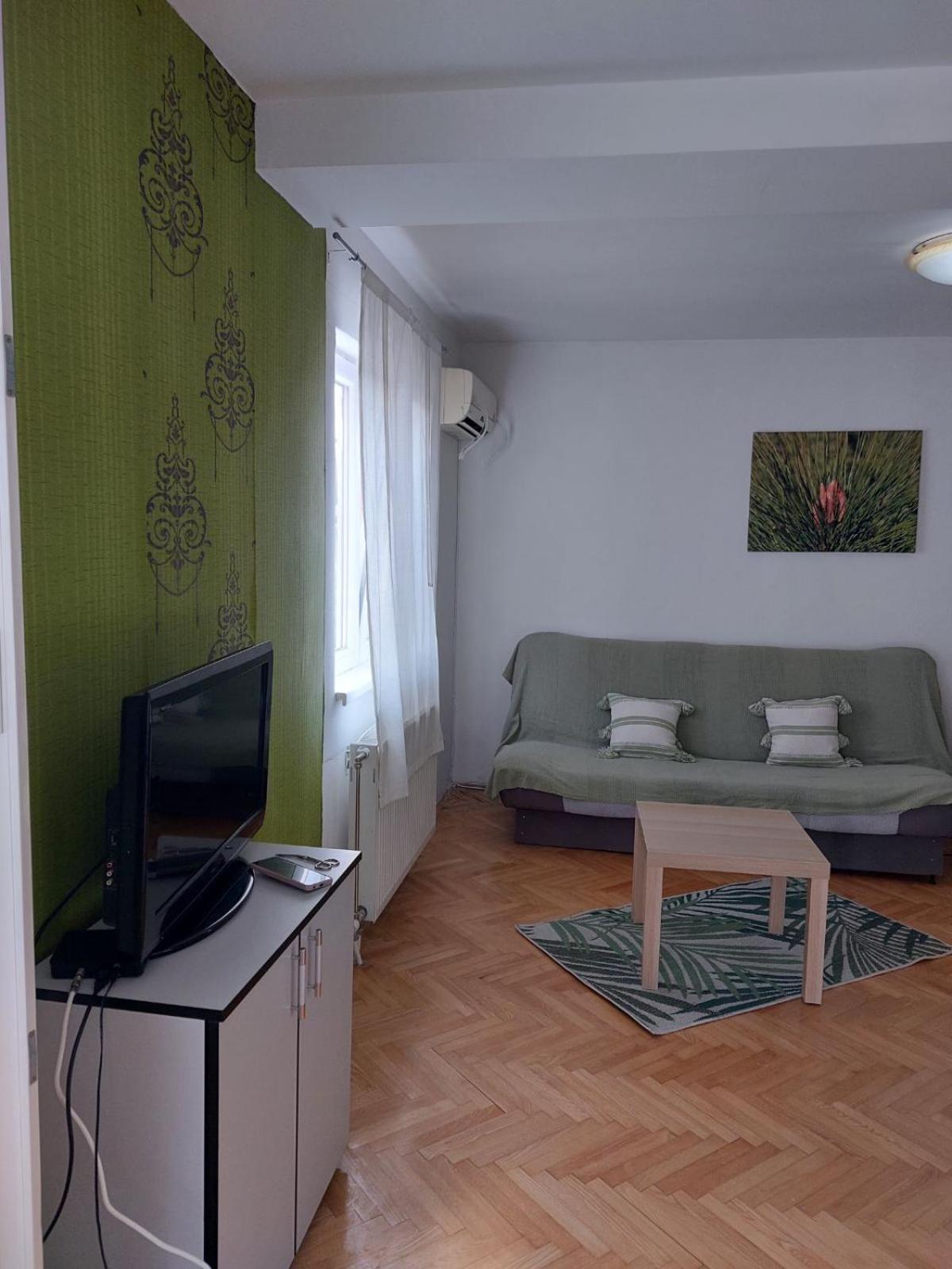 Apartment Kiwi Novi Sad Exterior foto